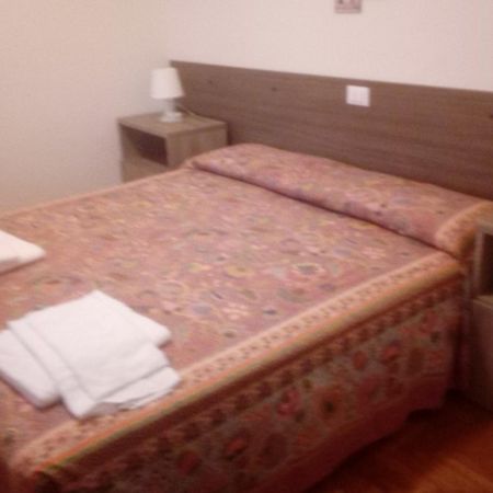 Albergo Alla Pineta Villa Santina エクステリア 写真