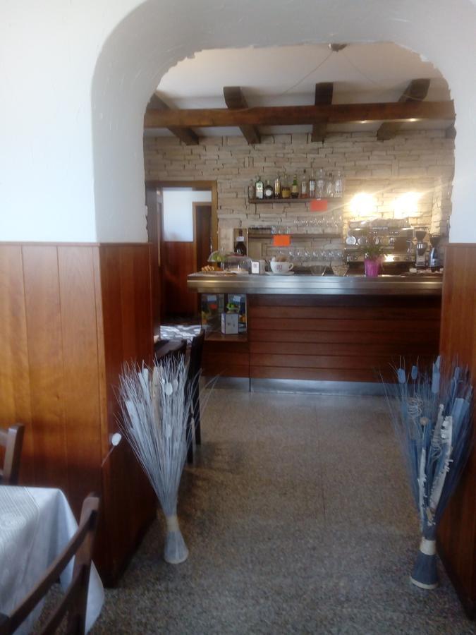 Albergo Alla Pineta Villa Santina エクステリア 写真